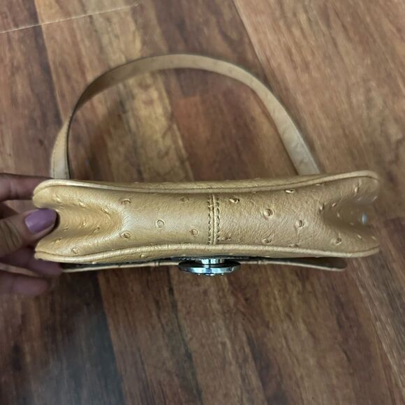 Guess Tan Leather Women's Bag - Picture 3 of 6